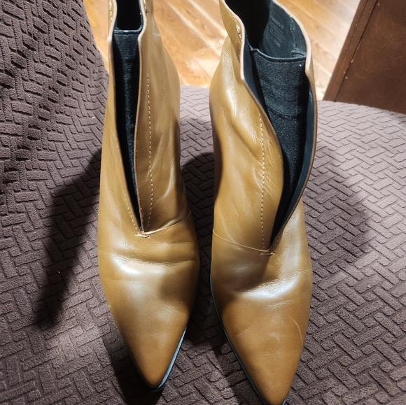 Mercedes Castillo small heel pointy toe bootie sz 40 10 - Picture 8 of 8